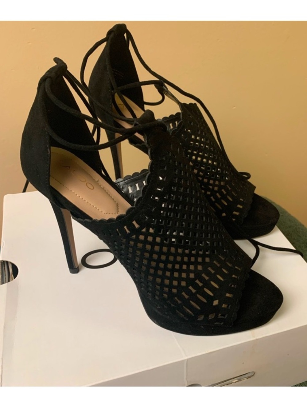 ALDO Black Lace-Up Cutout Stiletto Heels Size 9 Peep Toe Cage Sandals